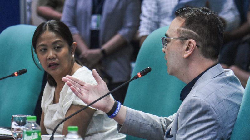 Binay mulls ethics complaint against Cayetano for name calling