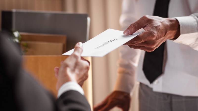 UAE job contract termination explained: rules and your rights