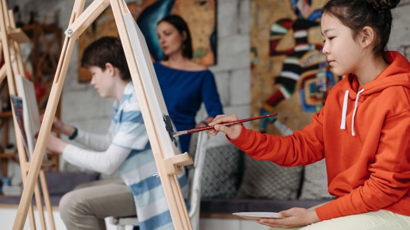 Call for young artists in UAE to join Dubai art exhibit on October 27