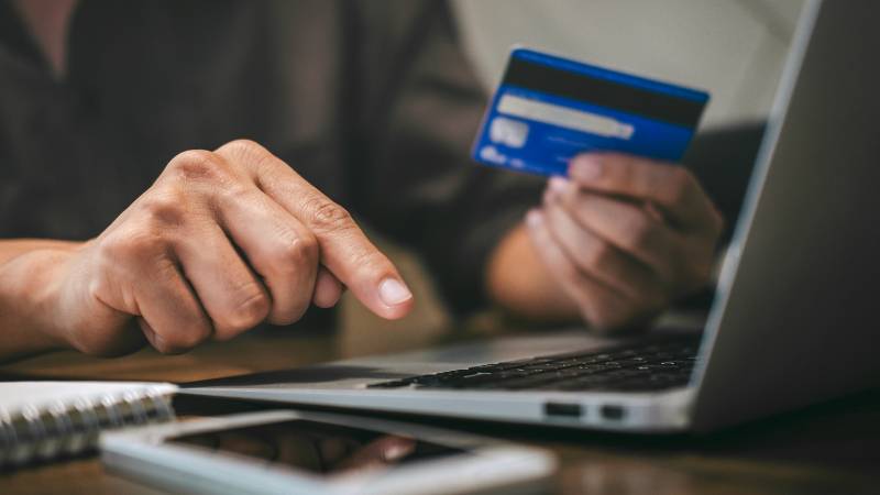 Abu Dhabi: Son ordered to repay Dh53,116 after misusing father’s credit card