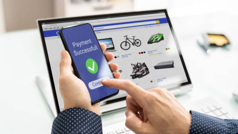 UAE tourists to get VAT refund for online shopping