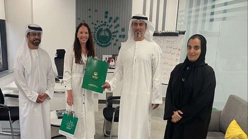 Dubai Police honours Estonian tourist for returning lost gold jewellery