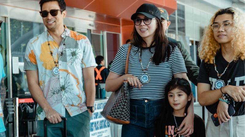 Julia Montes denies Coco Martin fathered child star Zia Grace