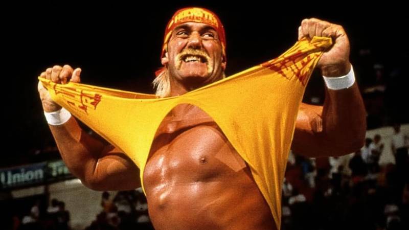 Fans pay heartfelt tribute as Hulk Hogan dies at 71