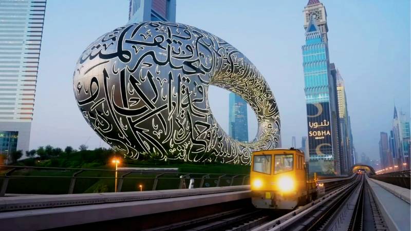 AI-powered robot keeps Dubai Metro tracks safe and clean