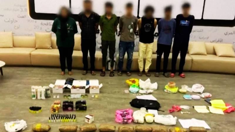 Dubai Police bust 7-member drug gang, seize 26kg of narcotics