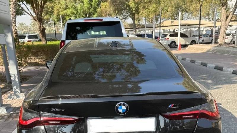 Dubai Police summon tourist, seize car after dangerous stunt on Sheikh Zayed Road