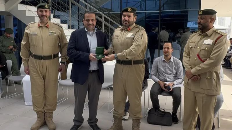 Dubai: Jordanian returns Dh200,000 he found in public, gets honoured