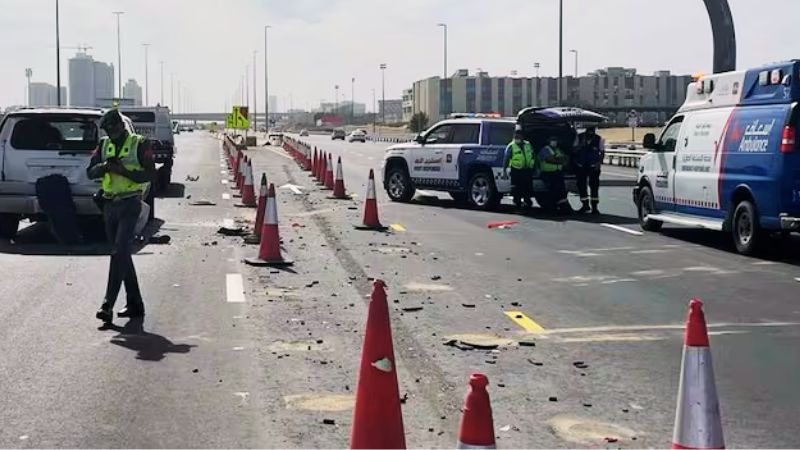 Dubai: One killed after stopping on Sheikh Zayed Road shoulder